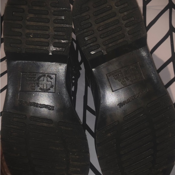 1460 PATENT LEATHER CROCODILE PRINT BOOTS - Picture 2 of 4